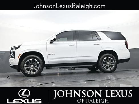 Used 2026 Chevrolet Tahoe LT RWD image 23