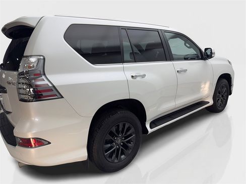 Used 2022 Lexus GX 460 Premium image 13