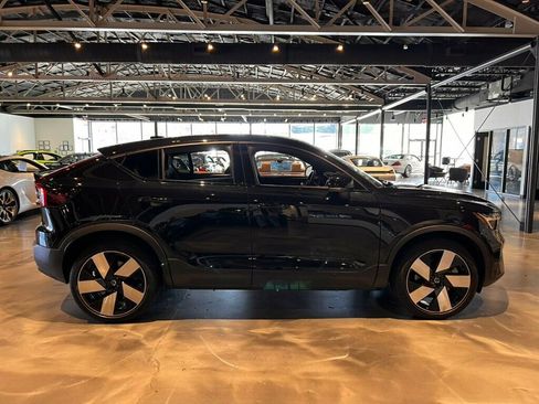 Used 2023 Volvo C40 P8 Recharge Ultimate image 6