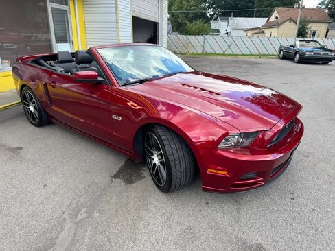 Used 2014 Ford Mustang GT Premium w/ Electronics Package RWD image 28