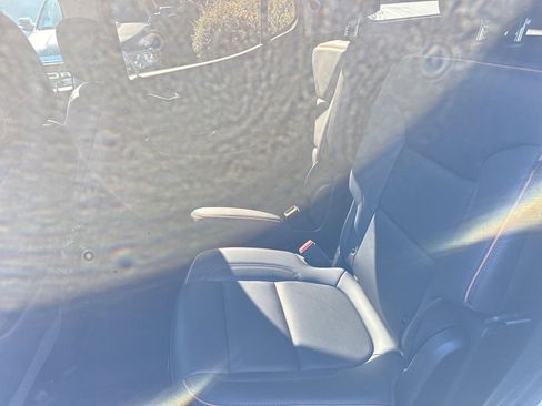 Used 2023 GMC Acadia AT4 w/ Technology Package image 10