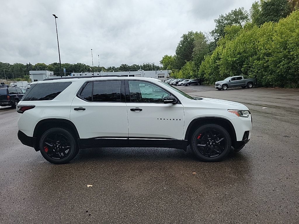 Used 2018 Chevrolet Traverse Premier w/ Redline Edition AWD/4WD image 8
