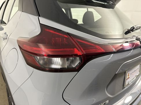 Certified 2023 Nissan Kicks SR w/ SR Premium Package image 32