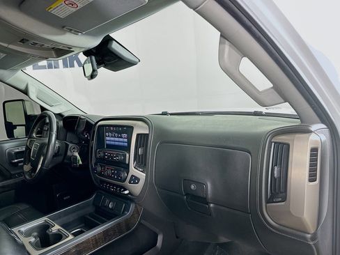 Used 2016 GMC Sierra 3500 Denali w/ Duramax Plus Package AWD/4WD image 37