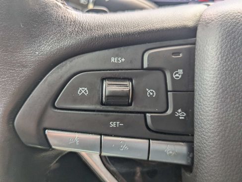 Used 2022 Cadillac Escalade ESV Sport w/ Touring Package AWD/4WD image 35