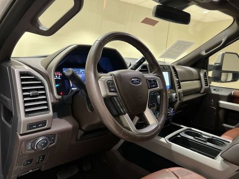 Used 2020 Ford F250 King Ranch w/ FX4 Off-Road Package AWD/4WD image 9