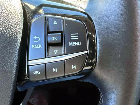 Used 2025 Ford Escape Platinum image 23