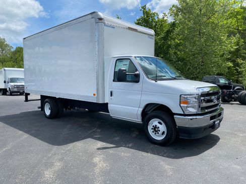 New 2026 Ford E-350 and Econoline 350 Super Duty w/ Power Equipment Group image 11