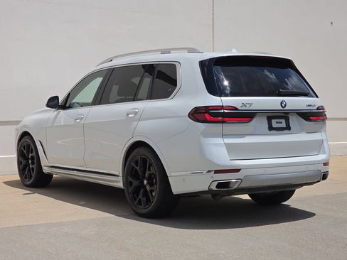 Used 2026 BMW X7 xDrive40i AWD/4WD image 3