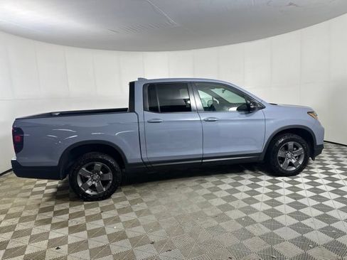 Used 2025 Honda Ridgeline TrailSport image 8