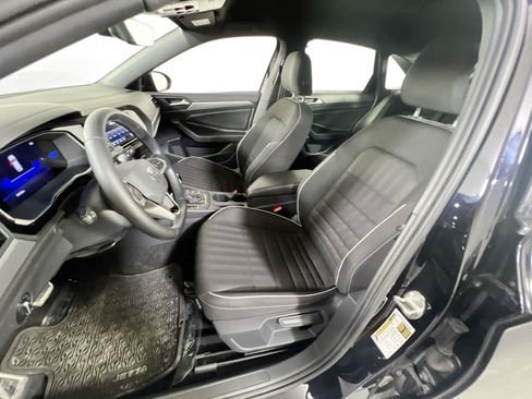 Used 2023 Volkswagen Jetta Sport FWD image 19