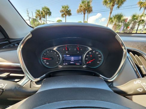 Used 2024 Chevrolet Equinox LT w/ Driver Convenience Package AWD/4WD image 18