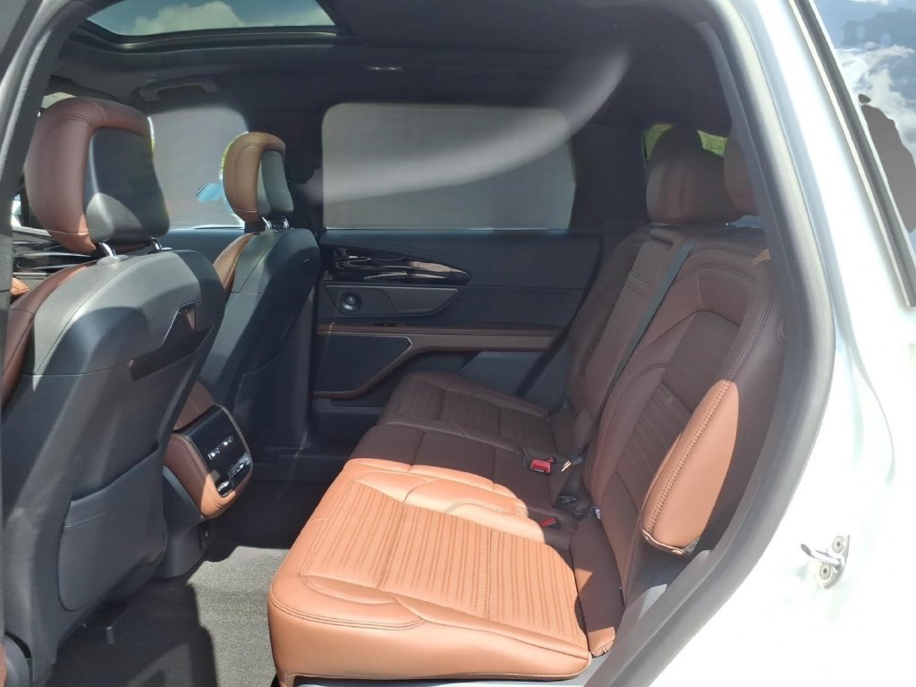 New 2026 Lincoln Nautilus Reserve AWD/4WD image 5