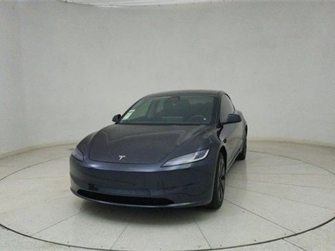 Used 2025 Tesla Model 3 Long Range image 65