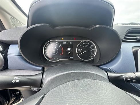 New 2025 Nissan Versa SV image 15