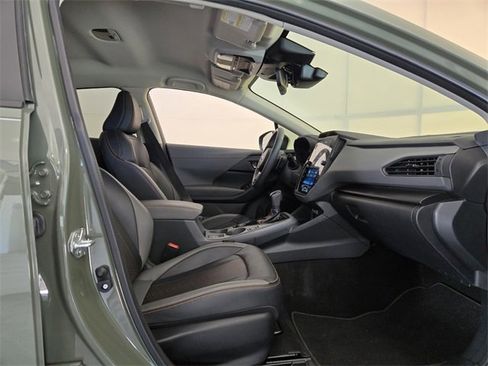 Certified 2024 Subaru Crosstrek 2.5i Limited w/ Crosstrek Mirror Package image 18