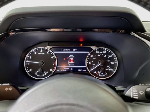 Used 2025 Nissan Pathfinder SV FWD image 22