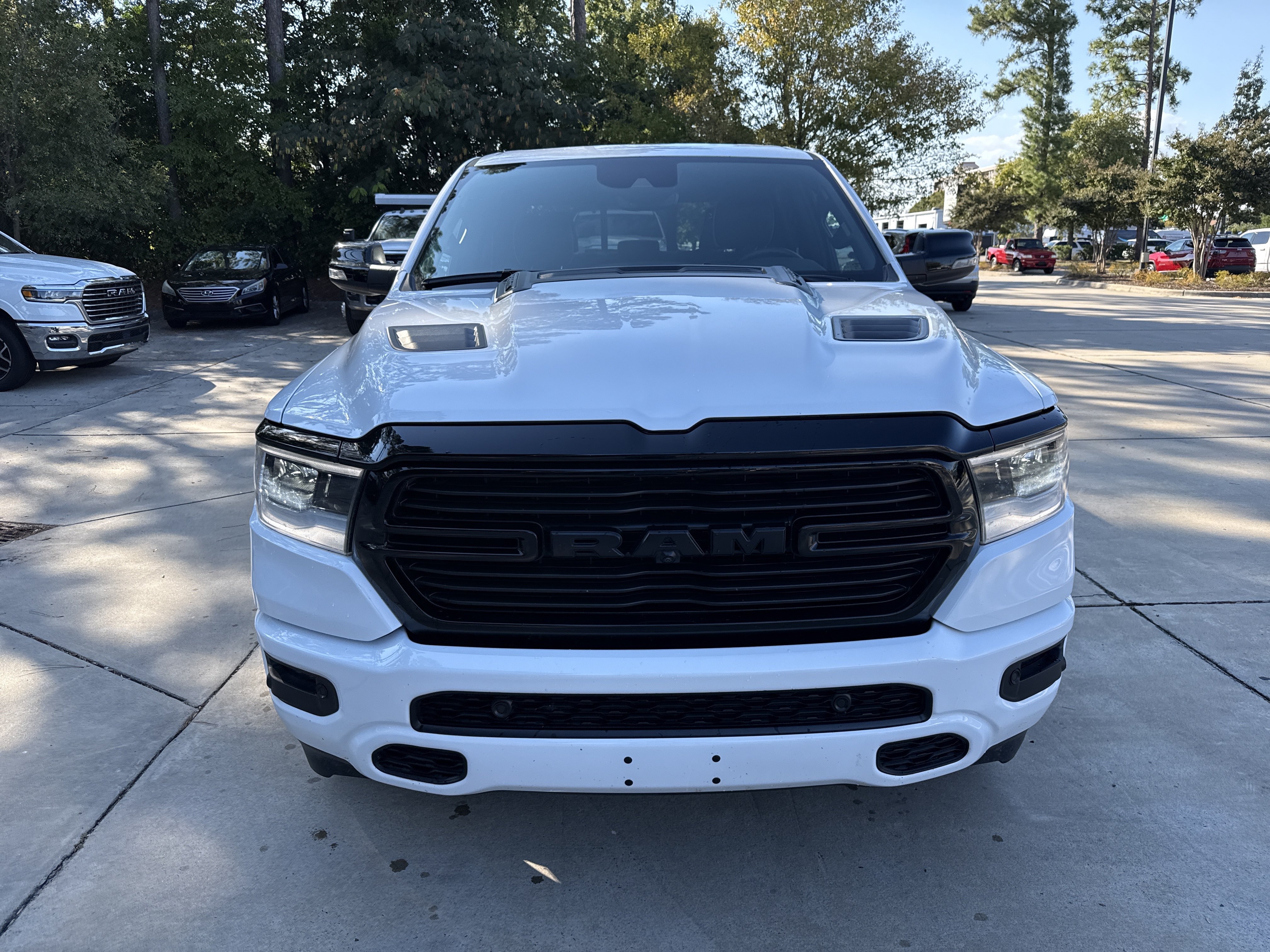 Used 2024 RAM 1500 Laramie AWD/4WD image 3