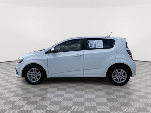 Used 2017 Chevrolet Sonic LT FWD image 3