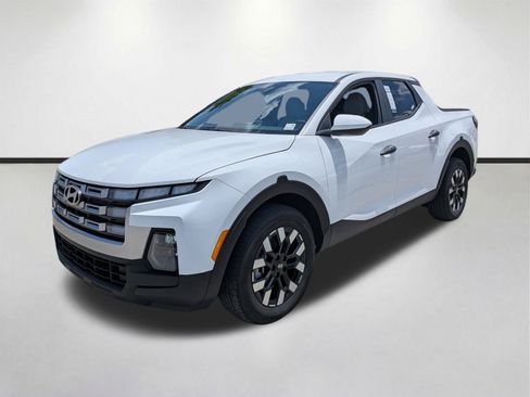 Used 2025 Hyundai Santa Cruz SE FWD image 8