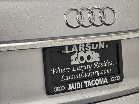 Used 2023 Audi Q5 2.0T Premium w/ Convenience Package image 32