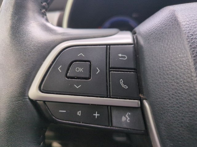 Used 2023 Toyota Highlander Limited FWD image 16