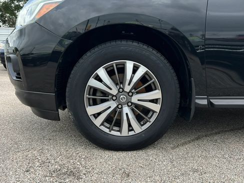 Used 2017 Nissan Pathfinder S FWD image 27