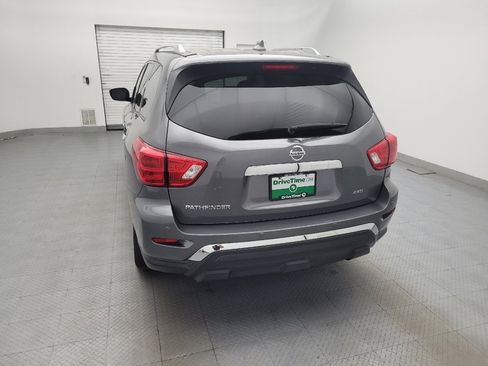 Used 2020 Nissan Pathfinder S image 6