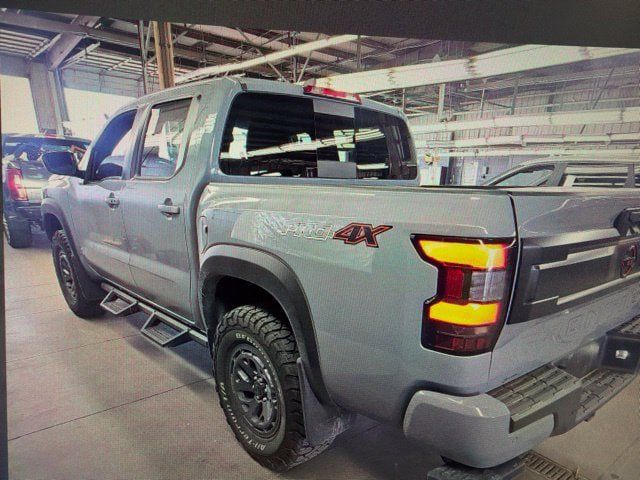 Used 2026 Nissan Frontier PRO-4X w/ Tow Package AWD/4WD image 8