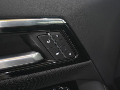 Used 2025 GMC Sierra EV Denali image 25