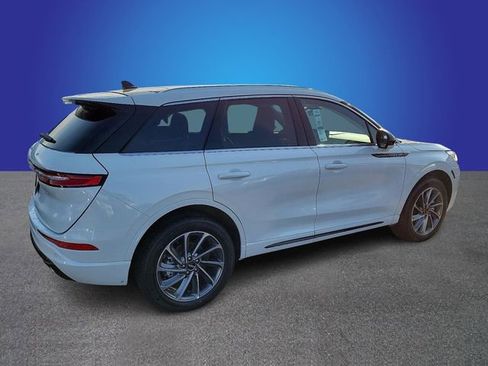 New 2024 Lincoln Corsair Grand Touring image 3