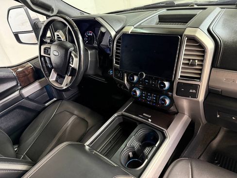 Used 2017 Ford F350 Platinum w/ Platinum Ultimate Package AWD/4WD image 30