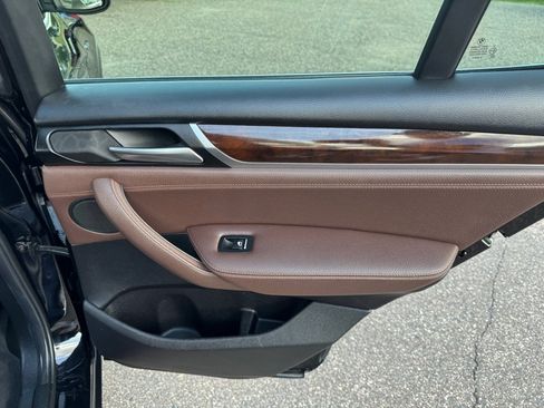 Used 2017 BMW X3 xDrive28i image 30