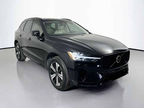 Used 2024 Volvo XC60 T8 Plus w/ Protection Package Premier image 3