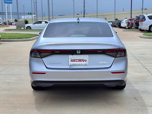 Used 2025 Honda Accord LX image 6