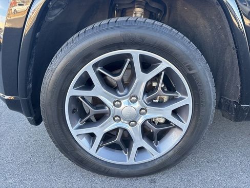 Used 2021 Jeep Grand Cherokee Overland image 9