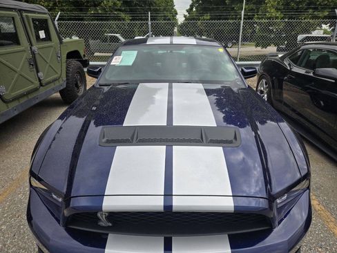 Used 2010 Ford Mustang Shelby GT500 RWD image 3