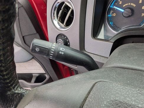 Used 2012 Ford F150 XLT w/ XTR Pkg image 12