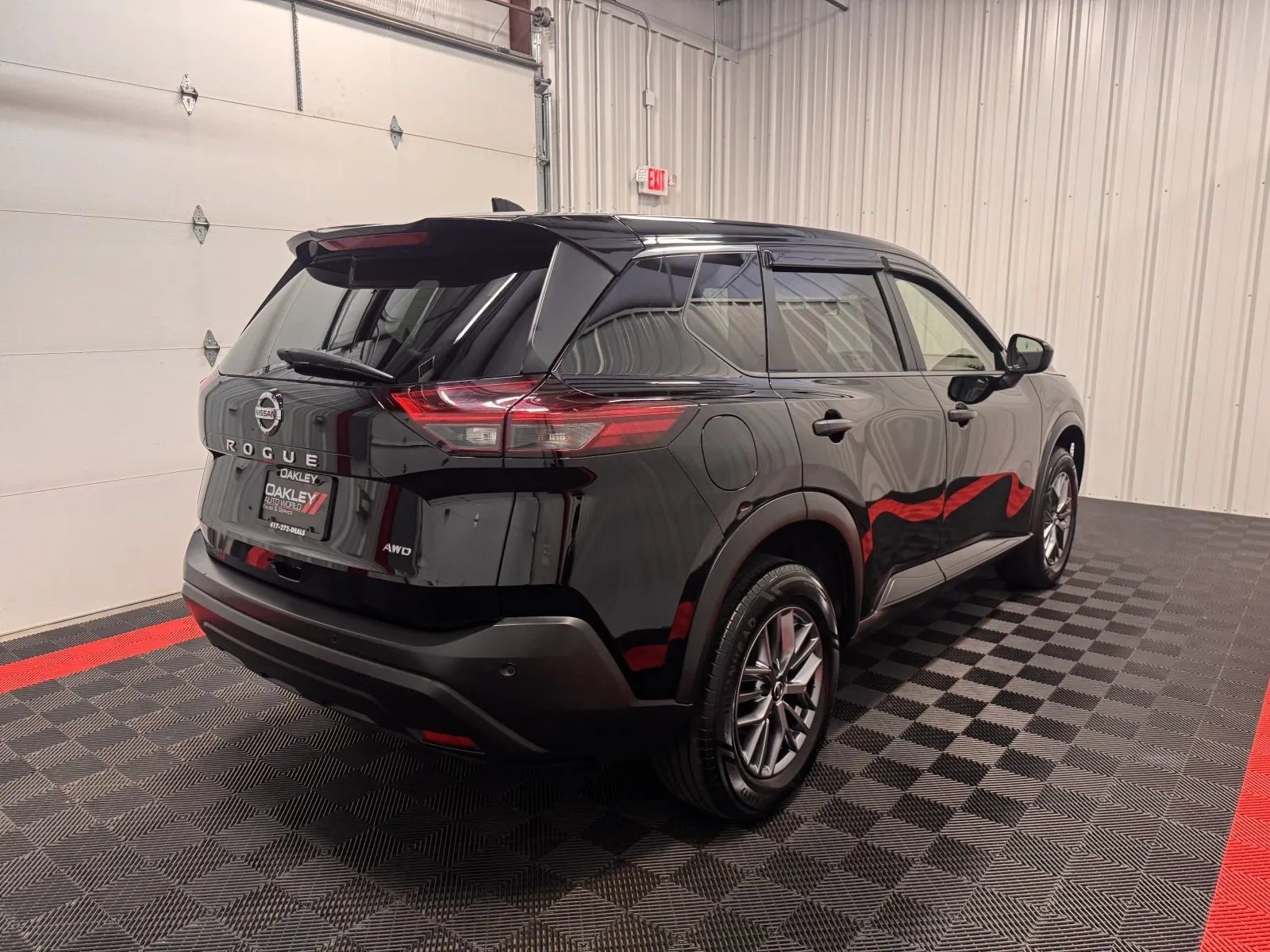 Used 2021 Nissan Rogue S AWD/4WD image 4