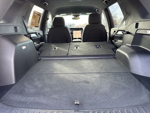 Used 2026 GMC Terrain Elevation w/ Technology Package II image 32