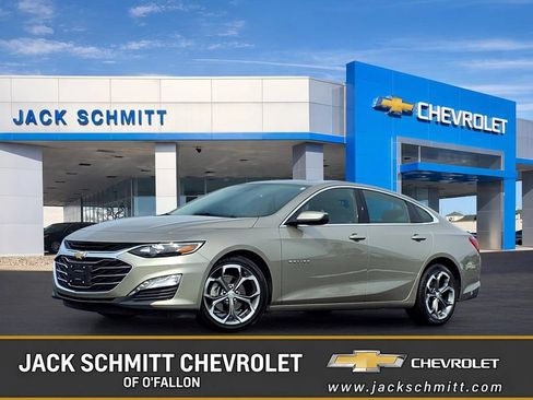 Used 2024 Chevrolet Malibu LT FWD image 1