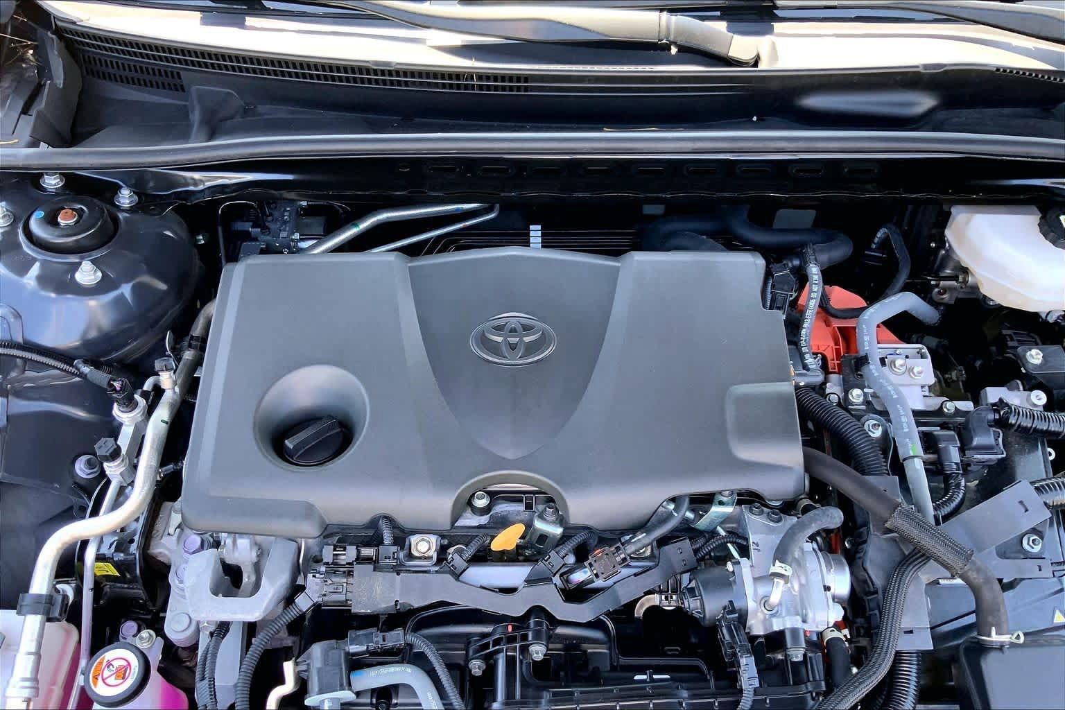 Used 2025 Toyota Camry SE FWD image 30