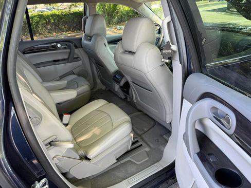 Used 2015 Buick Enclave Leather FWD image 15