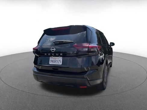 Used 2025 Nissan Rogue SV FWD image 15