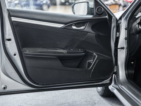 Used 2018 Honda Civic EX image 32