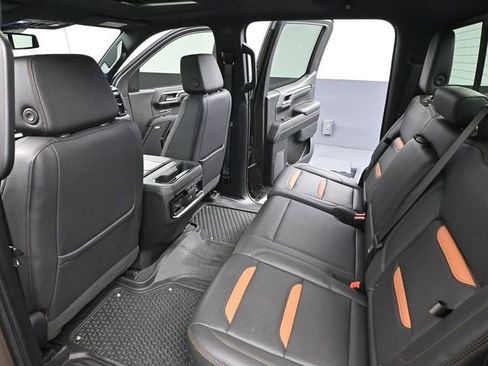 Used 2023 GMC Sierra 1500 AT4 w/ AT4 Preferred Package image 47