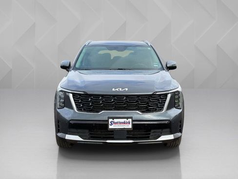 Certified 2024 Kia Sorento S AWD/4WD image 2
