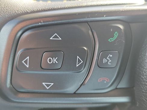 Used 2024 Jeep Wrangler Sport S image 13