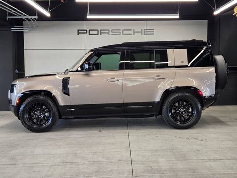 Used 2023 Land Rover Defender 110 X-Dynamic SE AWD/4WD image 2
