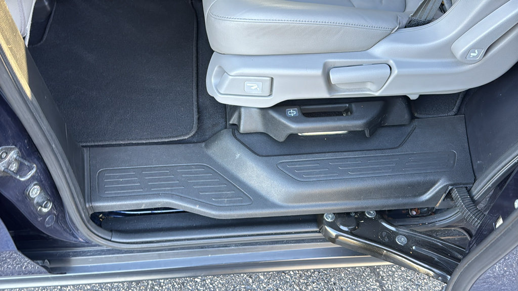 Used 2019 Honda Odyssey EX-L image 35